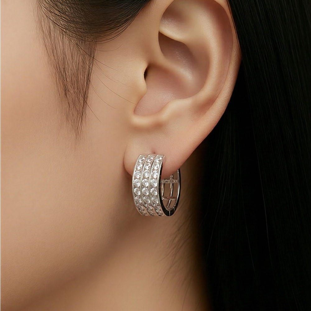 ♥️10k solid white gold hoop earrings